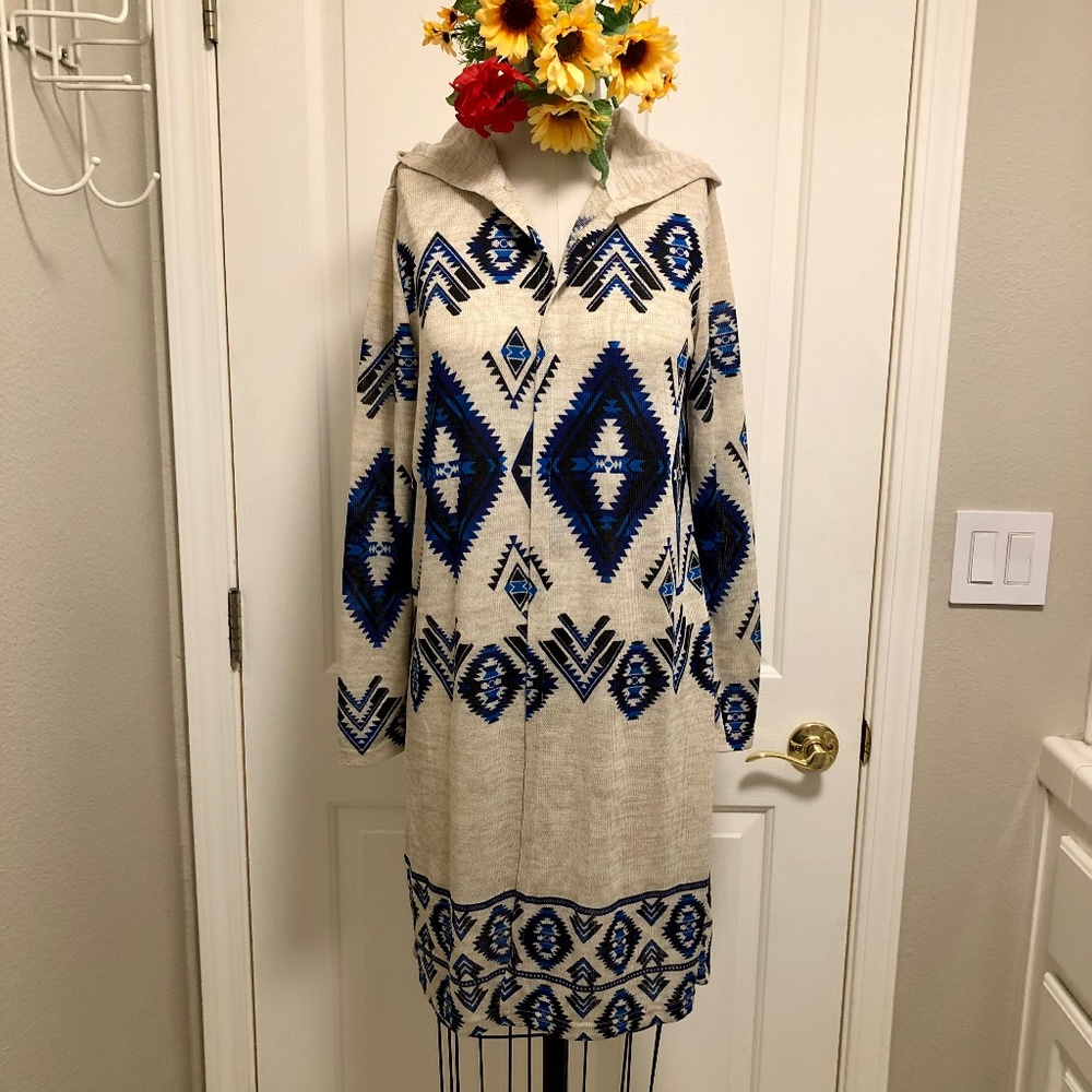NWOT - Long Geometric Print Lightweight Open-front Cardigan